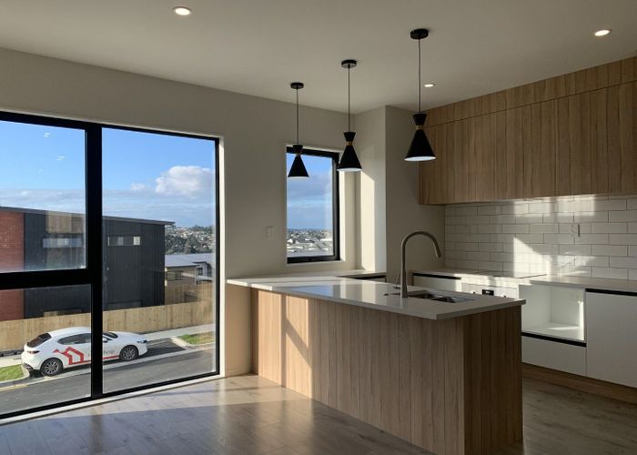  at 17 Paina Crescent, Massey, Waitakere City, Auckland