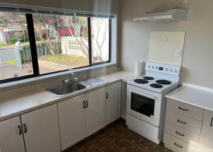  at 40 Kereru Street, Henderson, Waitakere City, Auckland