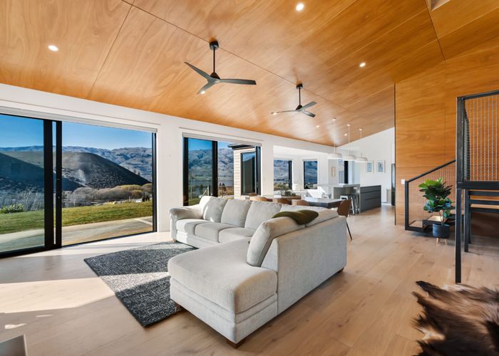  at 16 Lowburn Terrace, Cromwell, Central Otago, Otago