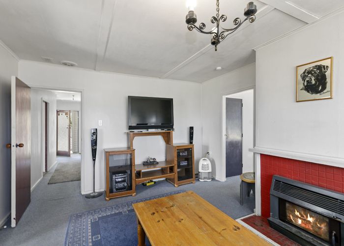  at 2 Hill Grove, Naenae, Lower Hutt, Wellington