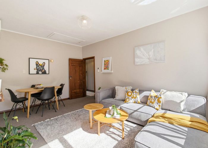  at 16 Rodney Street, Northland, Wellington, Wellington