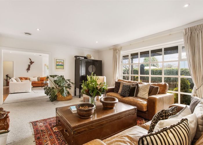 For sale 233 Clyde Road, Fendalton, Christchurch City, Canterbury