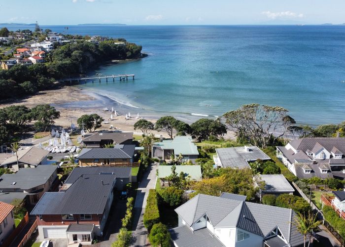  at 20 Bournemouth Terrace, Murrays Bay, North Shore City, Auckland