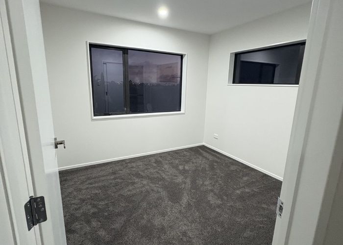  at 2/163 Bradbury road, Botany Downs, Manukau City, Auckland