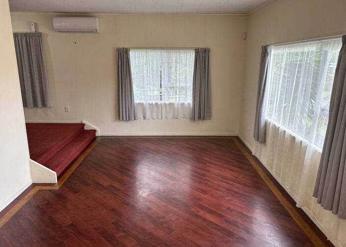  at 9 Andelko Place, Henderson, Waitakere City, Auckland