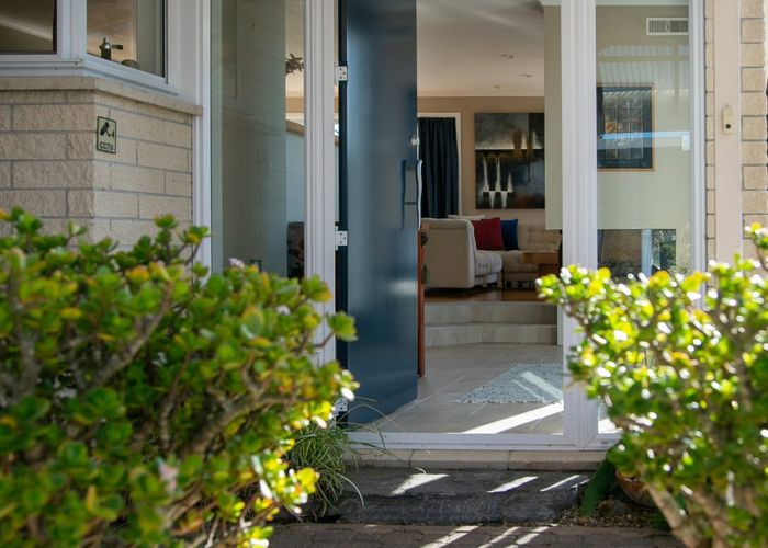  at 10 Broadmeadows Road, Pukemoremore, Hamilton