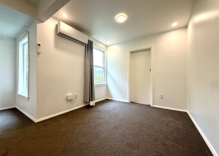  at Upper level - 3 Bedroom/19 Montgomery Avenue, Karori, Wellington, Wellington