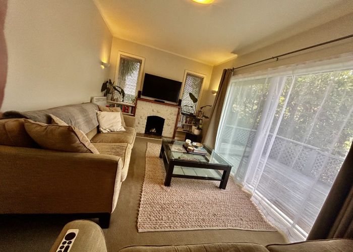  at 42 Hillcrest Avenue, Hillcrest, Rotorua