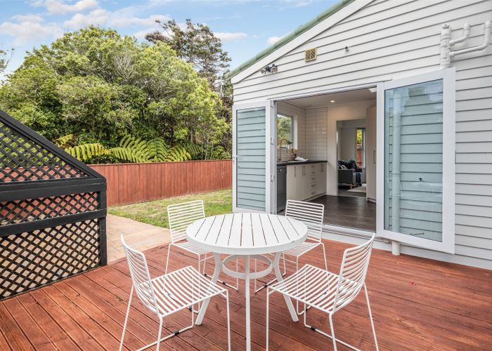  at 27 Caesars Place, Churton Park, Wellington