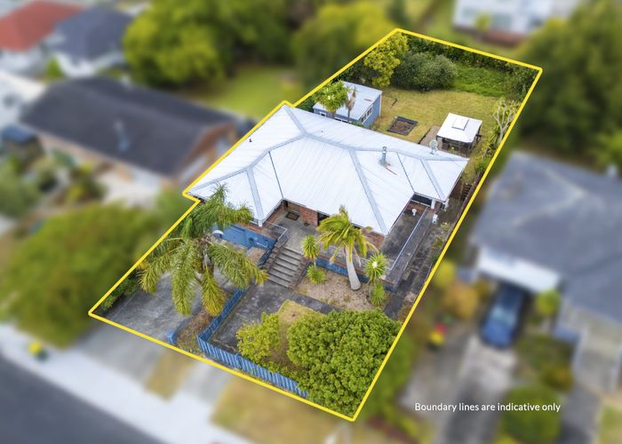  at 8 Pegler Drive, Howick, Manukau City, Auckland