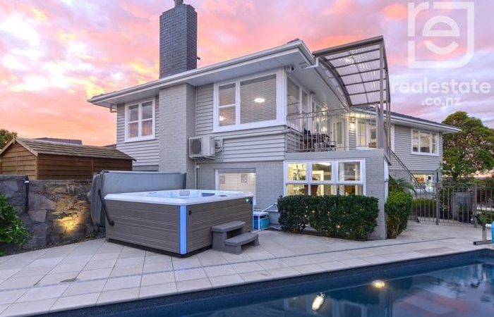  at 2 Armagh Road, Blockhouse Bay, Auckland