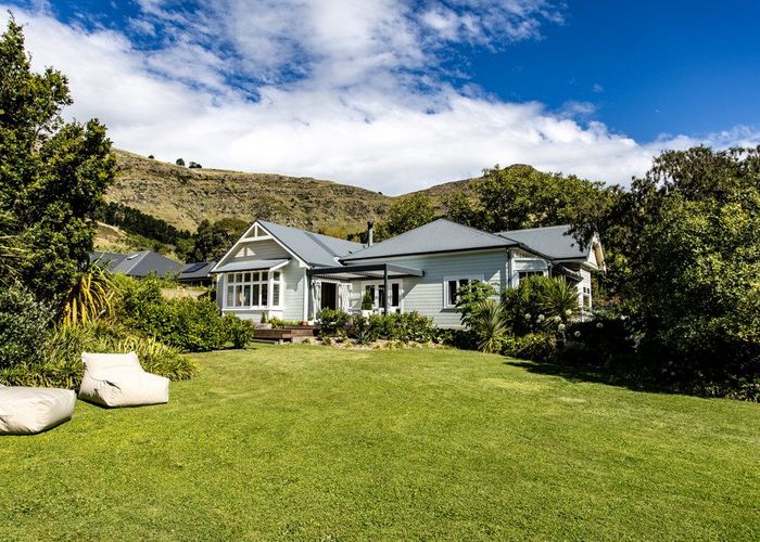  at 86 Bridle Path Road, Heathcote Valley, Christchurch