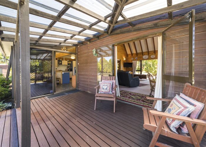  at 9 Wanganui Road, Marton
