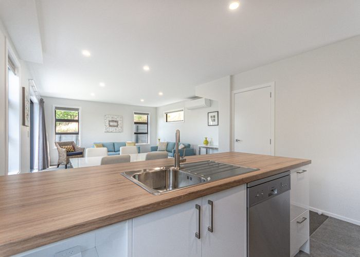  at 452 Cambridge Terrace, Naenae, Lower Hutt, Wellington