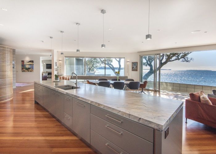  at 67 Rothesay Bay Road, Rothesay Bay, North Shore City, Auckland