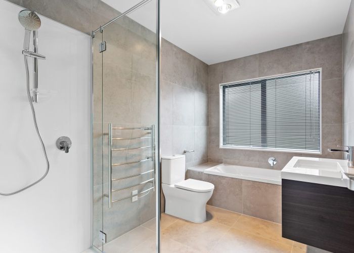  at 5 Parkmore Drive, Karaka, Franklin, Auckland