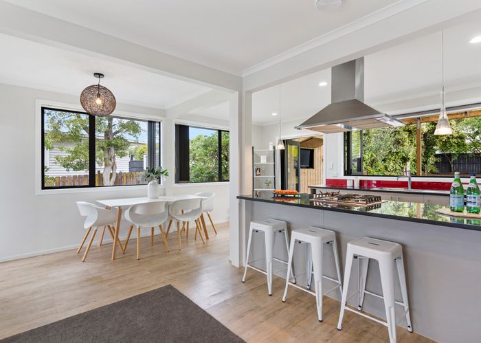  at 12 Kapuka Road, Mangere Bridge, Auckland