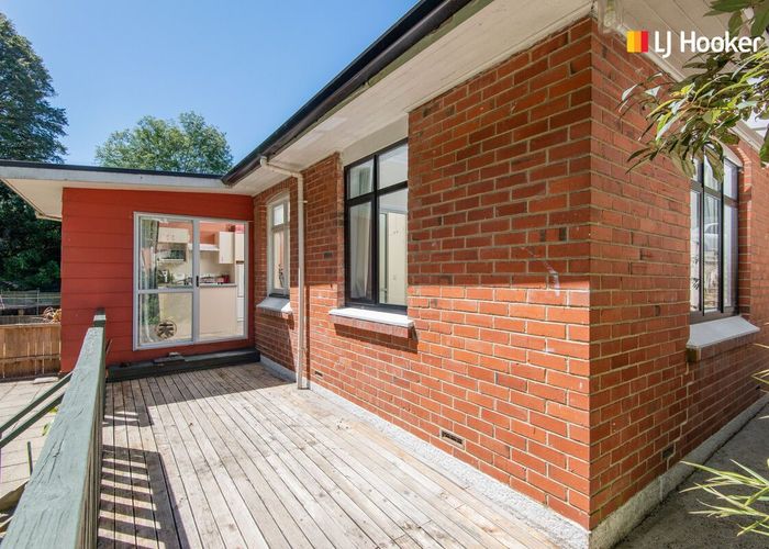  at 8 Hawthorn Avenue, Mornington, Dunedin