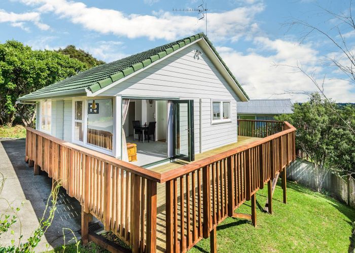  at 39 Seaview Road, Glenfield, Auckland