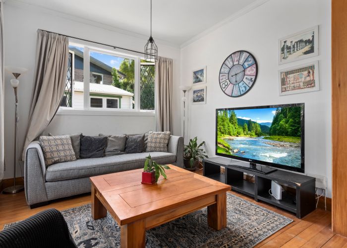  at 64 Kaitemako Road, Welcome Bay, Tauranga
