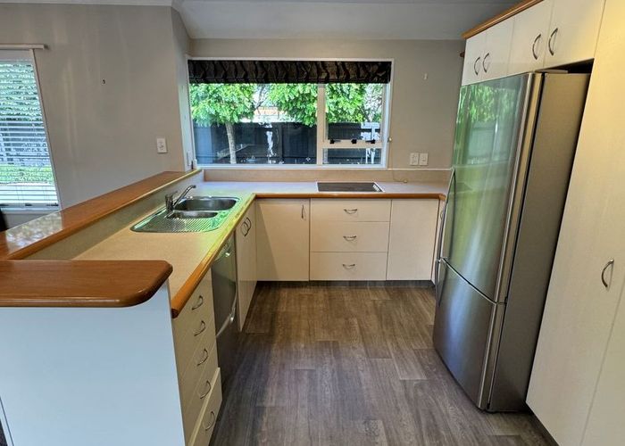  at 281B Memorial Avenue, Burnside, Christchurch City, Canterbury