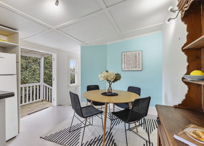  at 7 Retter Street, Paparangi, Wellington
