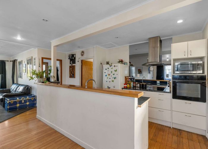  at 83B Whitby Road, Wakefield