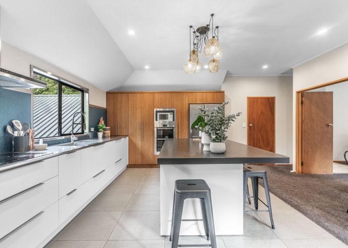  at 50 Huruhuru Road, Otatara