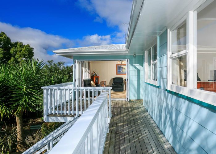  at 20 Sequoia Place, Sunnynook, Auckland