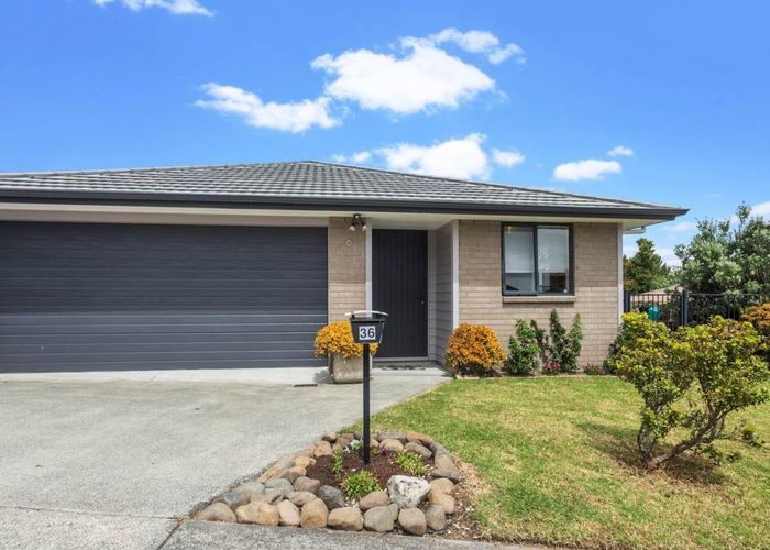  at 36 Denver Avenue, Sunnyvale, Auckland