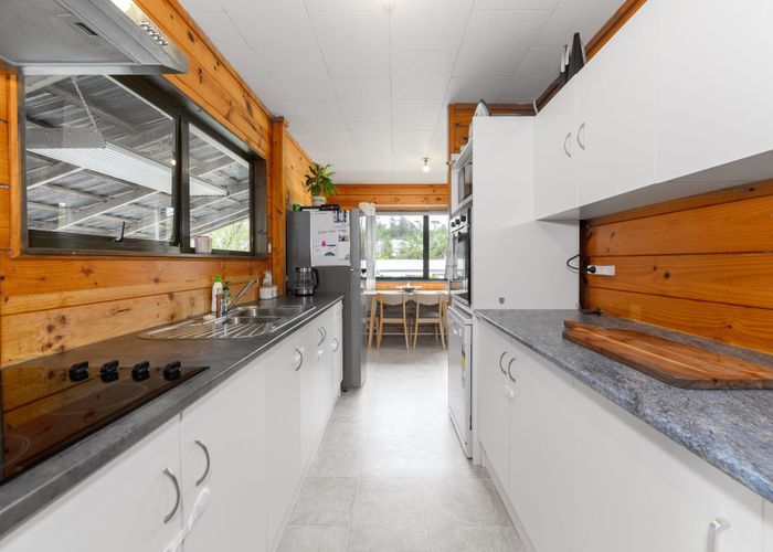  at 2/40 Gatman Street, Birkdale, Auckland