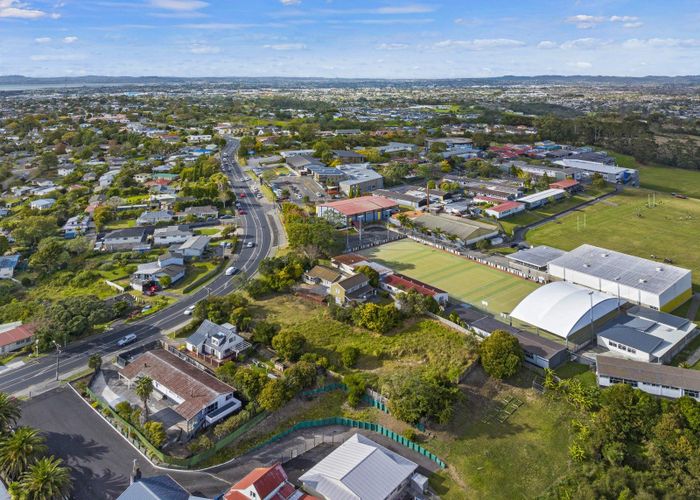  at 302-304 Don Buck Road, Massey, Waitakere City, Auckland