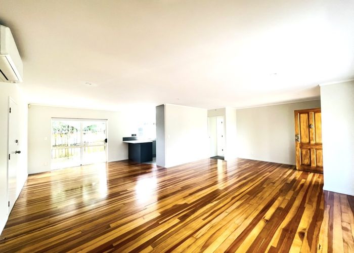  at 53 Stratford Rd, Hill Park, Manukau City, Auckland