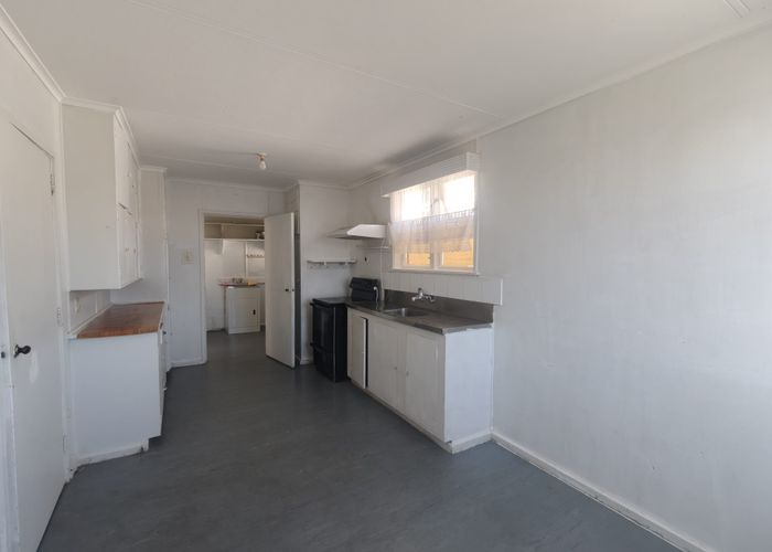  at 21 Anderson Avenue, Point England, Auckland City, Auckland