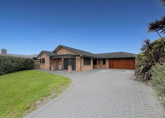  at 13 Belgrave Court, Huntington, Hamilton