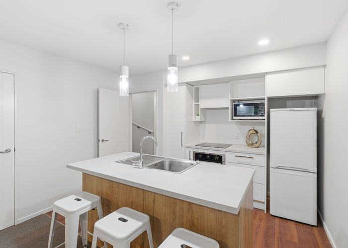  at 8B Burdale Street, Riccarton, Christchurch City, Canterbury