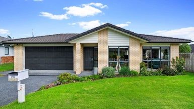  at 26 Jelas Road, Red Beach, Red Beach