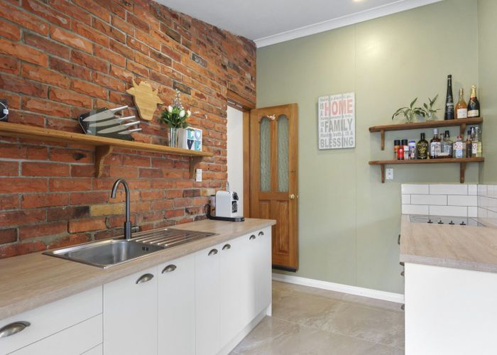  at 11 Philip Street, Coalgate