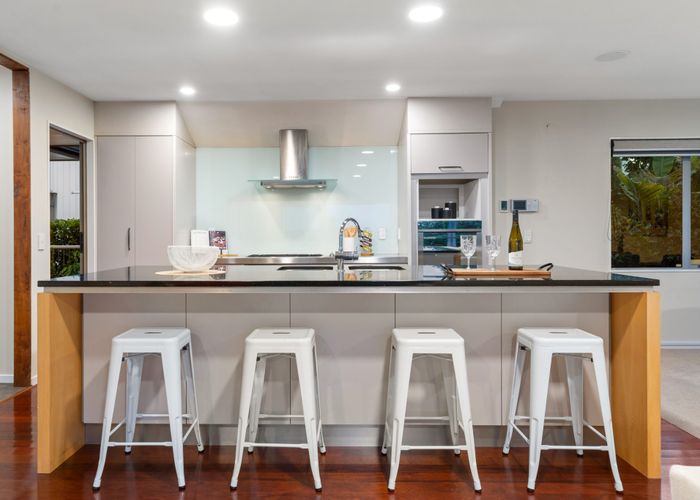  at 94 Picasso Drive, West Harbour, Waitakere City, Auckland