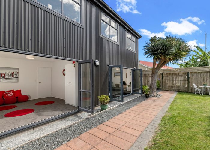  at 176 Rosebank Road, Avondale, Auckland