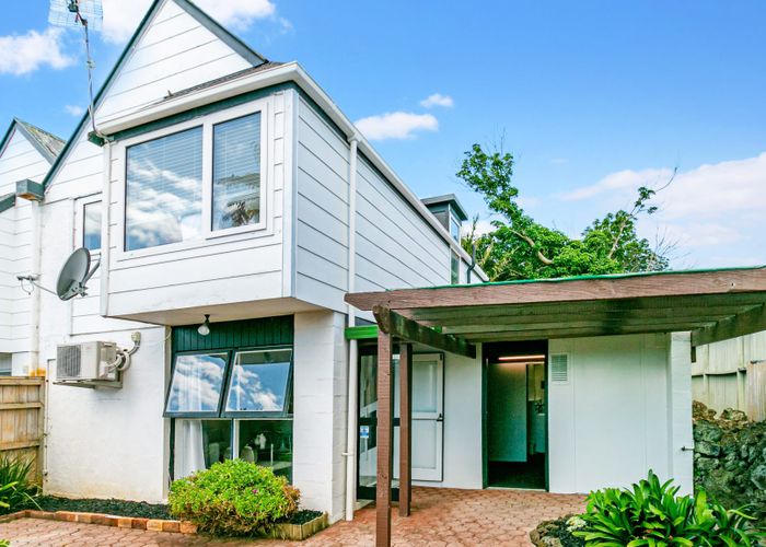  at 6/5 Patterson Street, Sandringham, Auckland