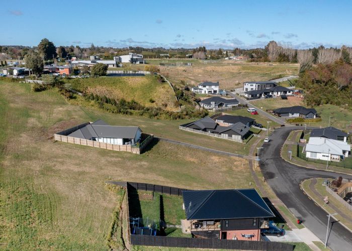  at 75 Whakaturou Crescent, Pyes Pa, Tauranga