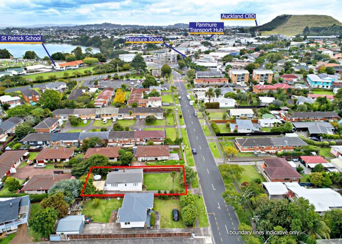  at 25 Kings Road, Panmure, Auckland