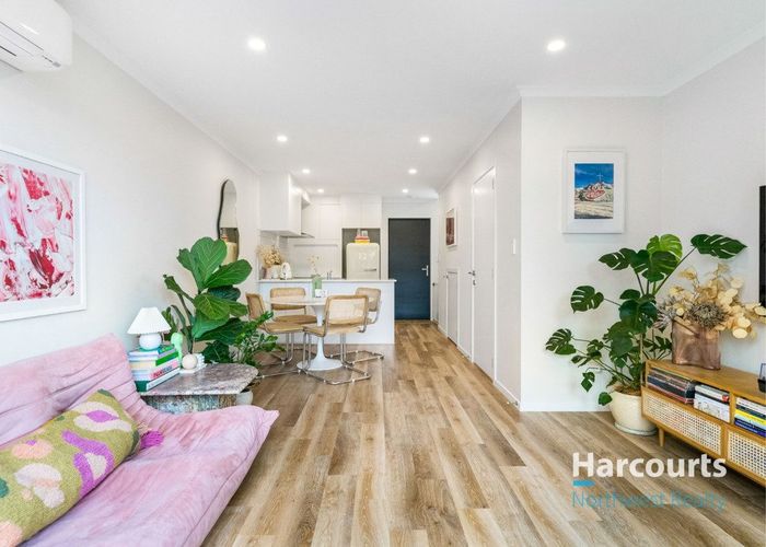  at 5 Wharara Lane, Massey, Waitakere City, Auckland