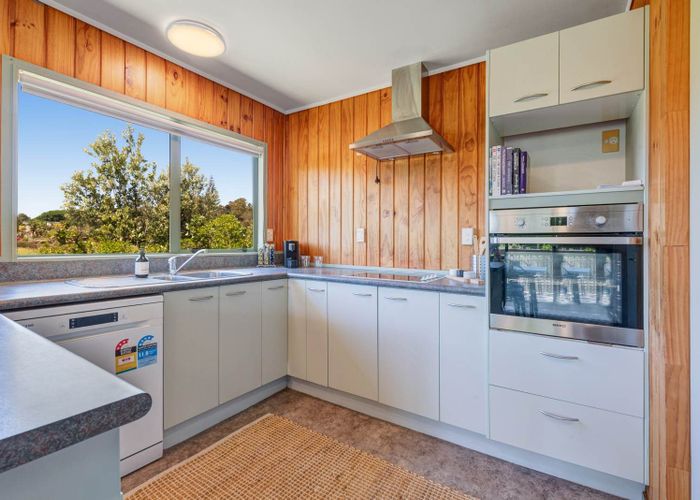  at 2/65 Charlotte Street, Stanmore Bay, Rodney, Auckland