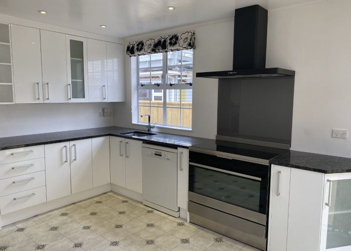  at 12 Leighton Avenue, Waiwhetu, Lower Hutt, Wellington