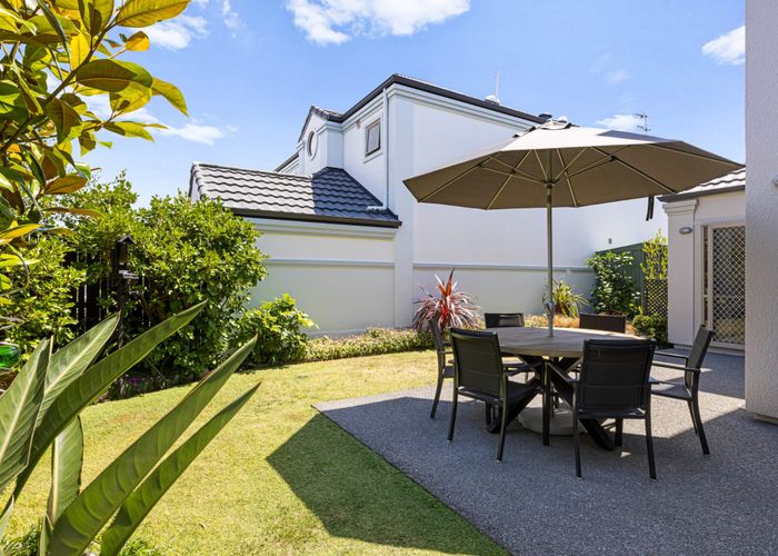  at 34 Terracotta Drive, Blockhouse Bay, Auckland