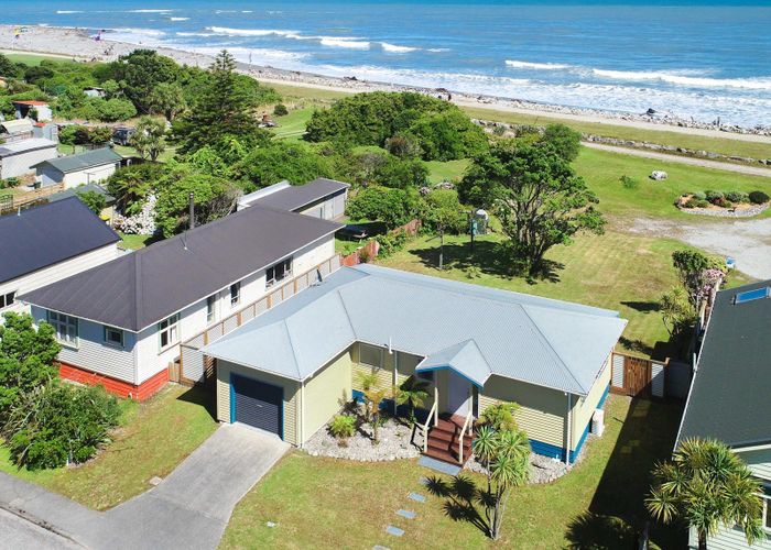  at 27 Beach Street, Hokitika