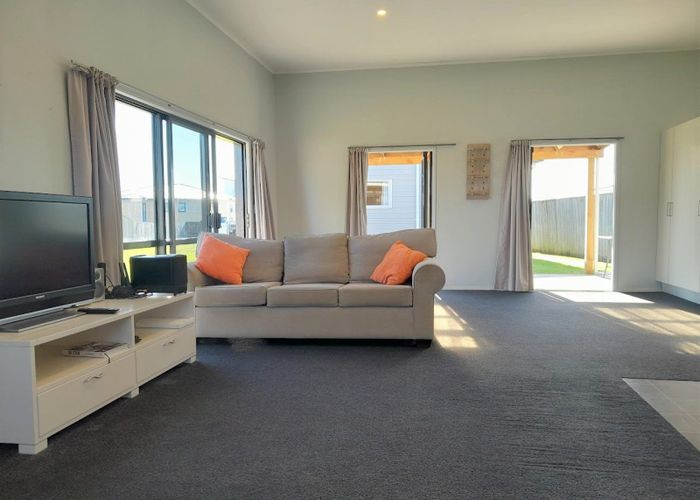  at 126 Rangiora Crescent, Matarangi