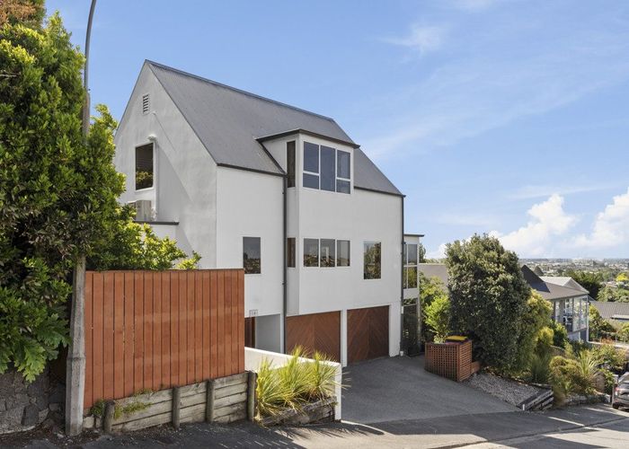  at 16 Merlewood Avenue, Cashmere, Christchurch